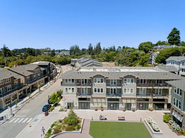141 Aptos Village Way, Aptos CA: https://media.crmls.org/mediaz/15f48781-1777-4bfd-bdc2-431213e03f2a.jpg