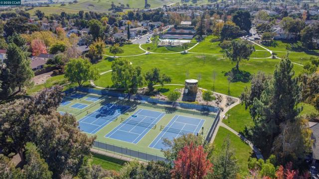 4397 N Water Oak Ct., Concord CA: https://media.crmls.org/mediaz/15f5d8b2-d014-4ca3-8b37-4c0af6b43023.jpg