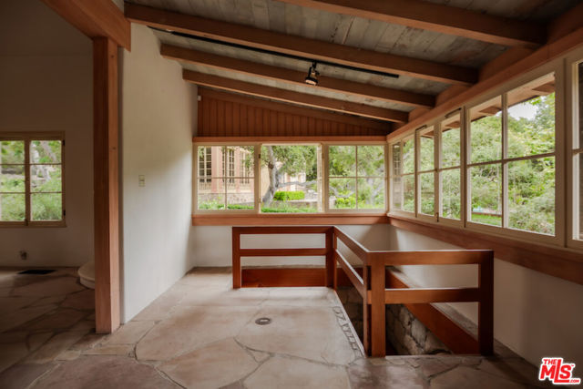 405 Toro Canyon Road, Carpinteria CA: https://media.crmls.org/mediaz/15f919d9-796e-4d08-af93-9851f197865a.jpg