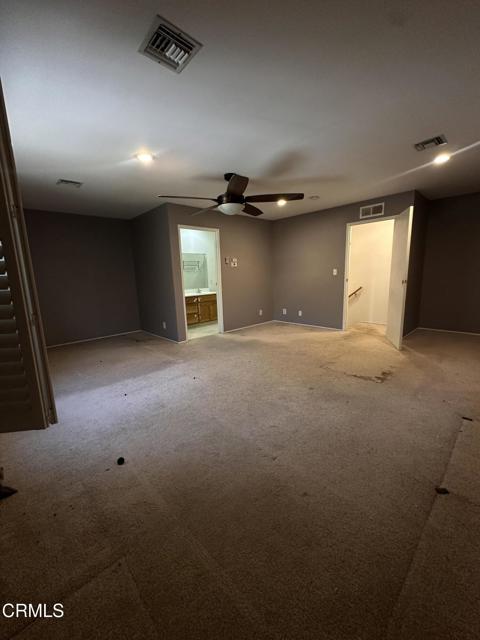 4800 Topeka Drive, Tarzana CA: https://media.crmls.org/mediaz/15f9c413-46f5-41d9-99ad-7d6246a79858.jpg