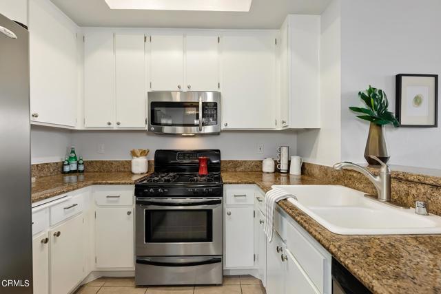 Detail Gallery Image 20 of 31 For 221 S Oak Knoll Ave #304,  Pasadena,  CA 91101 - 2 Beds | 2 Baths