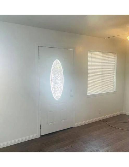 920 7th Avenue, Redwood City CA: https://media.crmls.org/mediaz/15fa73c0-aab5-4052-bc98-cdaa37fd7f12.jpg