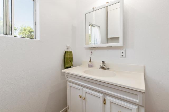 5510 Whispering Pines Ln, Paso Robles, California 93446, 2 Bedrooms Bedrooms, ,2 BathroomsBathrooms,Single Family Residence,For Sale,Whispering Pines Ln,240016938SD