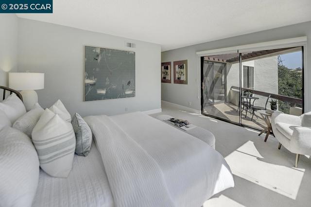 3288 Terra Granada Dr, Walnut Creek CA: https://media.crmls.org/mediaz/15fc5151-854a-437b-8d7c-b8c4521174a6.jpg
