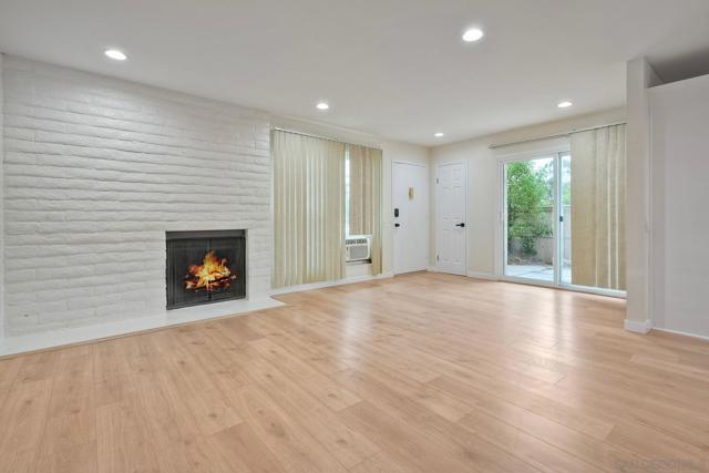 10143 Caminito Volar, San Diego CA: https://media.crmls.org/mediaz/15fccabe-3c5d-4a32-b591-de48caf5c64b.jpg