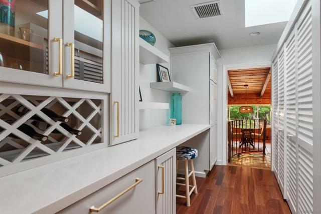 433 E 6Th Ave, Escondido CA: https://media.crmls.org/mediaz/15fecf21-c3bc-4876-bc8a-33b4aea43b2a.jpg