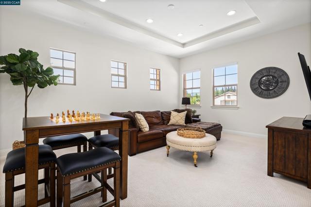 837 O'Brien Place, Danville CA: https://media.crmls.org/mediaz/15fee97c-f88d-4f82-b66f-3f0eae42b974.jpg