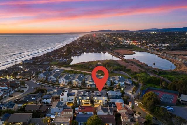 Detail Gallery Image 2 of 60 For 270 Normandy Ln, Carlsbad,  CA 92008 - 4 Beds | 4/1 Baths