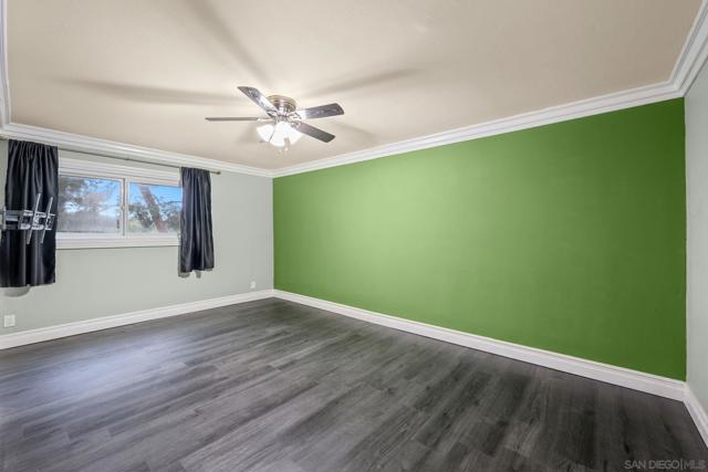 1973 Kinross Ct, Escondido CA: https://media.crmls.org/mediaz/15ff56f9-0e16-47a6-b45c-b9ffcd30a269.jpg