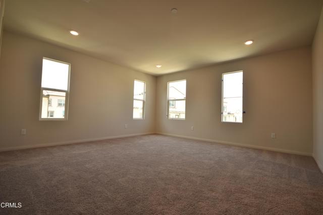 Detail Gallery Image 7 of 19 For 656 Martina St, Camarillo,  CA 93010 - 3 Beds | 2/1 Baths