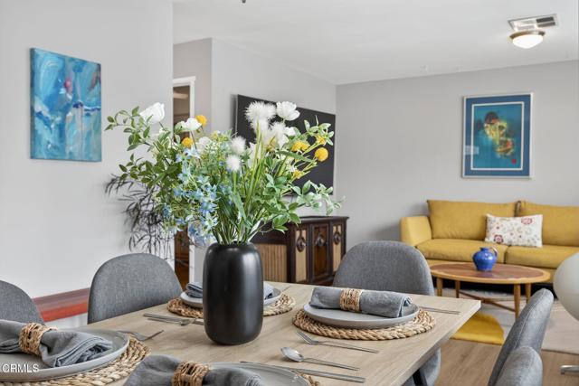 176 Chaucer Lane, Ventura CA: https://media.crmls.org/mediaz/15ffc78d-a8ed-478d-9bf4-be445eba694d.jpg