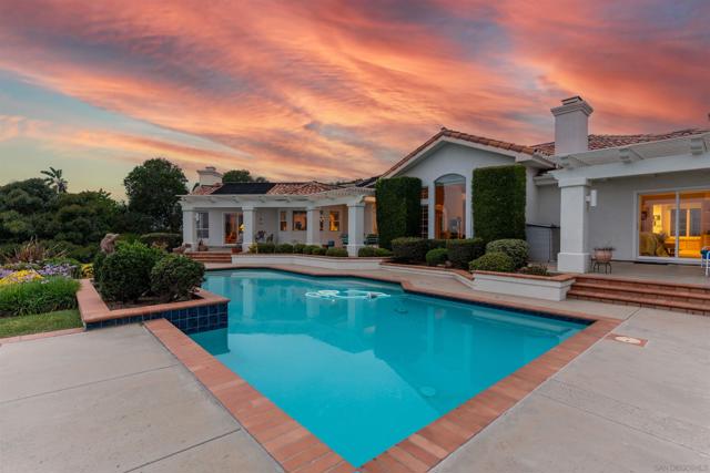 2377 Vern Drive, Fallbrook CA: https://media.crmls.org/mediaz/160060e6-7699-409c-ae98-5214a438860c.jpg