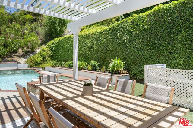22248 Cairnloch Street, Calabasas CA: https://media.crmls.org/mediaz/16009d42-b67b-4d5a-a878-54f4d2525994.jpg