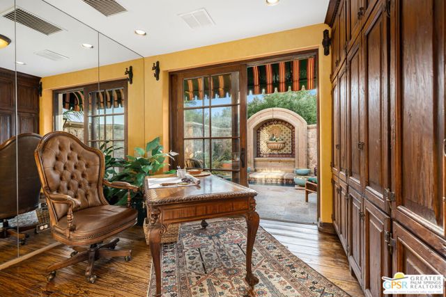 32 Clancy Lane, Rancho Mirage CA: https://media.crmls.org/mediaz/160144fc-174d-4b7d-a662-23875b39c68e.jpg