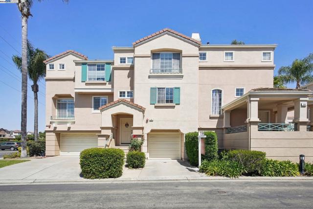 385 Montecito Way, Milpitas CA: https://media.crmls.org/mediaz/1601778b-dc88-445b-a532-2adcff39f578.jpg