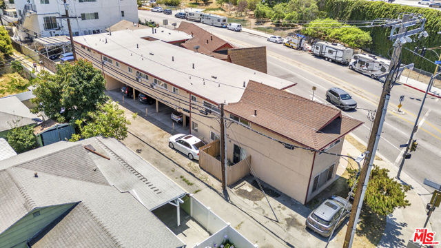 4600 Sawtelle Boulevard, Los Angeles CA: https://media.crmls.org/mediaz/1602990e-ee04-4e0e-9121-d67c137a7410.jpg