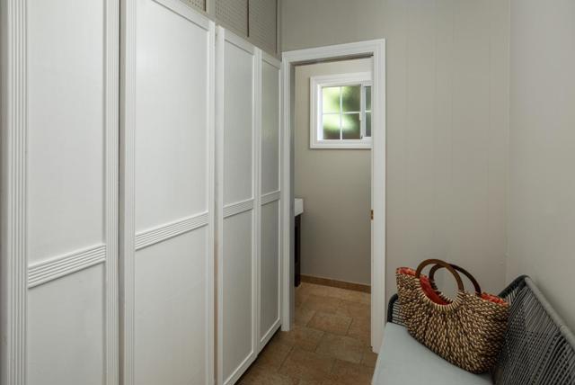 2726 Saint Giles Lane, Mountain View CA: https://media.crmls.org/mediaz/16030de6-f0bf-4fd2-8e58-d506a74aac5a.jpg