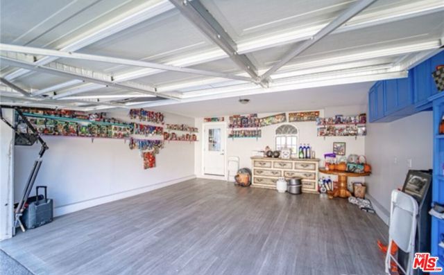 1583 E 41st Street, Los Angeles CA: https://media.crmls.org/mediaz/160353a0-959b-4b0a-89bc-9bd8ef9a403e.jpg