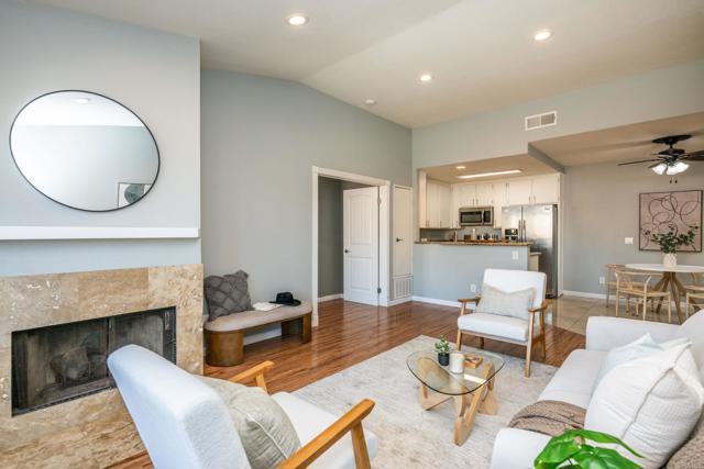 Detail Gallery Image 3 of 44 For 405 Stoney Point Way #96,  Oceanside,  CA 92058 - 2 Beds | 2 Baths