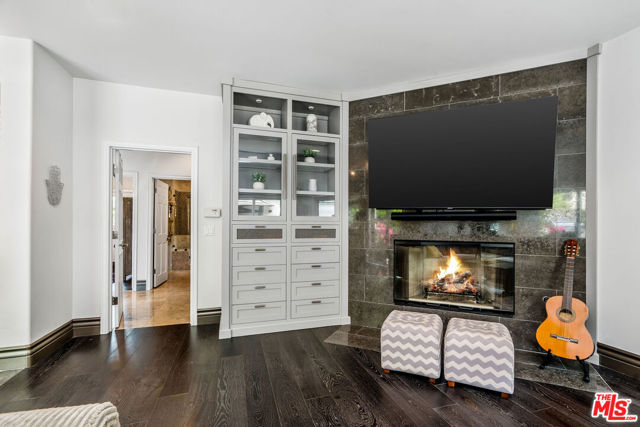 204 Bell Canyon Road, Bell Canyon CA: https://media.crmls.org/mediaz/16045edb-f18a-4883-95b7-3cbd138c0def.jpg