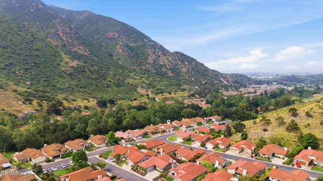 Detail Gallery Image 2 of 33 For 6526 Lada Ave, Camarillo,  CA 93012 - 2 Beds | 2 Baths