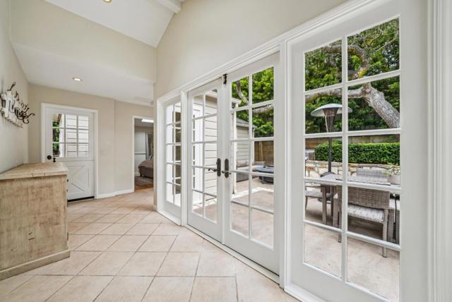 24587 Castro Lane, Carmel CA: https://media.crmls.org/mediaz/160597f1-14aa-41a1-abdd-09ecb0230e26.jpg