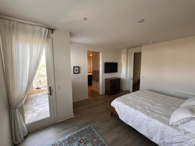 Detail Gallery Image 14 of 27 For 3336 Campo Azul Court Ct, Carlsbad,  CA 92010 - 3 Beds | 2/1 Baths