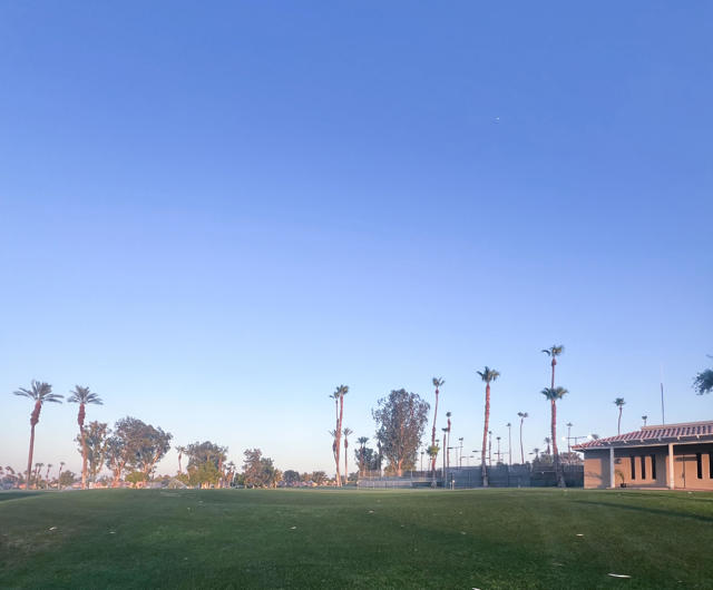 40513 Bay Hill Way, Palm Desert CA: https://media.crmls.org/mediaz/1606ccd9-e8d2-4bde-86e8-b7819a7faedf.jpg