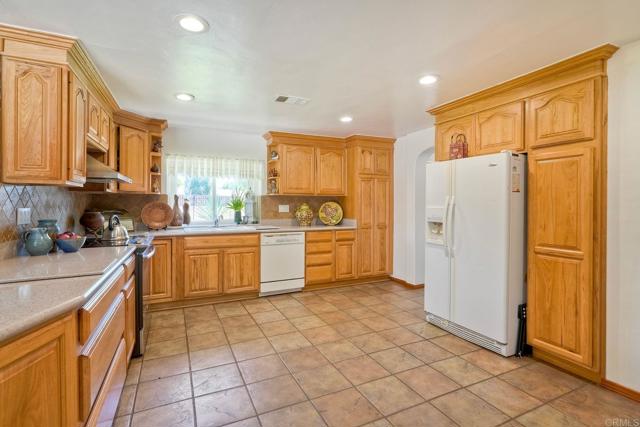 Home for Sale in Valley Center