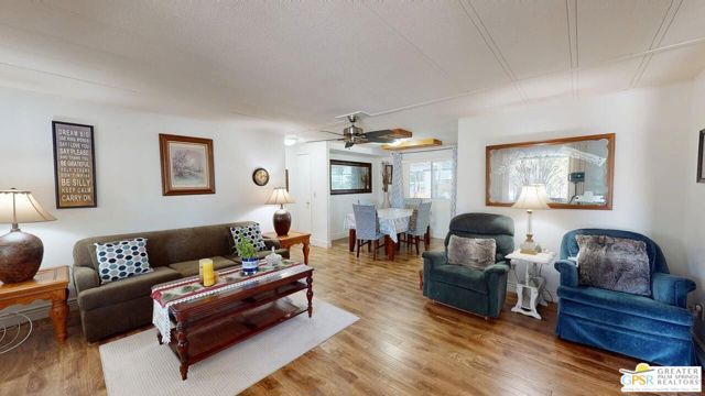 18555 Roberts Road, Desert Hot Springs CA: https://media.crmls.org/mediaz/160755b3-e206-4a27-8eaf-c50086dd840f.jpg