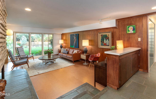 1570 Old House Road, Pasadena CA: https://media.crmls.org/mediaz/1607e732-f8b3-4045-b784-487c6f65c21c.jpg