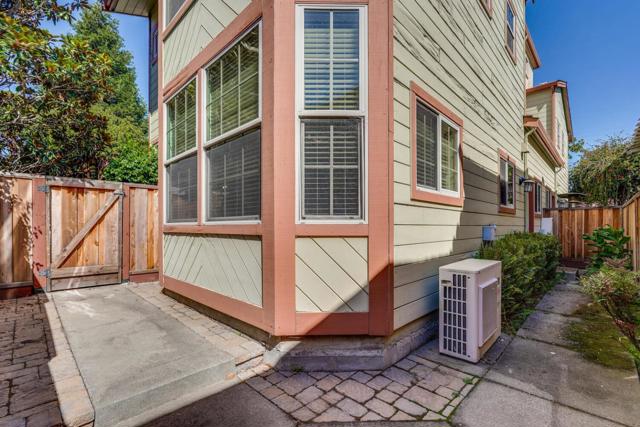 1914 7th Street, Berkeley CA: https://media.crmls.org/mediaz/1608f6c8-f57a-455e-9254-54d6f3702f94.jpg