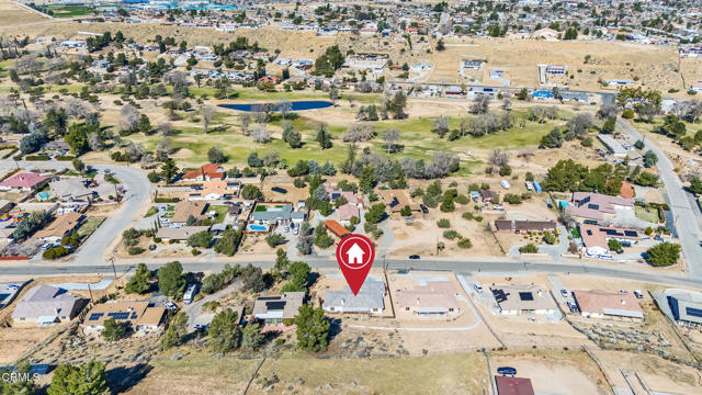 17717 Bangor Avenue, Hesperia CA: https://media.crmls.org/mediaz/160a1786-7b94-497d-a562-10bc35bafbf4.jpg