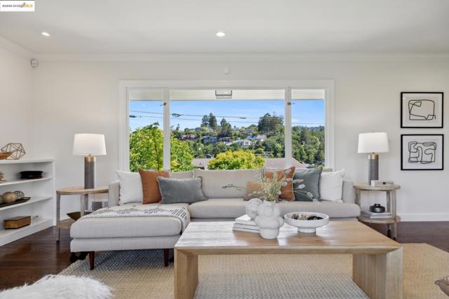 412 Scenic Avenue, Piedmont CA: https://media.crmls.org/mediaz/160a358d-8e98-4a7e-9f8e-1677e60a514d.jpg