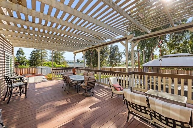 151 Tierra Del Sol, Hollister CA: https://media.crmls.org/mediaz/160af045-15f4-439a-9750-9169ca127ee9.jpg