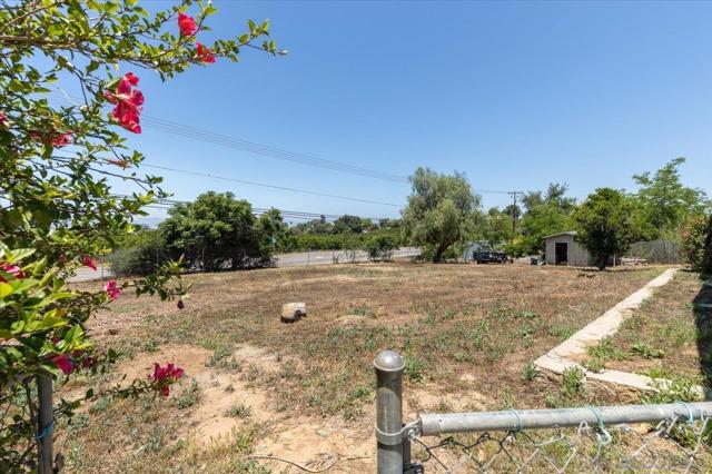 30118 Miller Rd., Valley Center CA: https://media.crmls.org/mediaz/160b3d12-caa0-40a6-902a-6769432ebb48.jpg