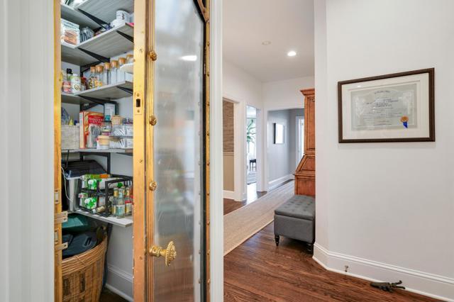 Image 7 of 31 For 2033 Leavenworth Street D