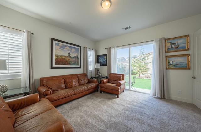 477 Marina Heights Drive, Marina CA: https://media.crmls.org/mediaz/160bf1ef-3822-4e4a-8076-b5107820d032.jpg