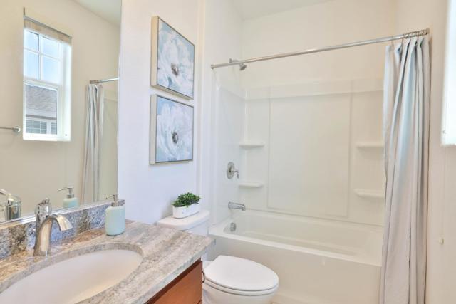 3917 Pyramid Way, Mountain View CA: https://media.crmls.org/mediaz/160c361a-cca3-4b2c-b13f-9a5c7324bbde.jpg