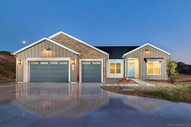 15123 Larchmont St, Poway CA: https://media.crmls.org/mediaz/160d5e86-0c50-44b3-bbb4-c6579d43c44c.jpg