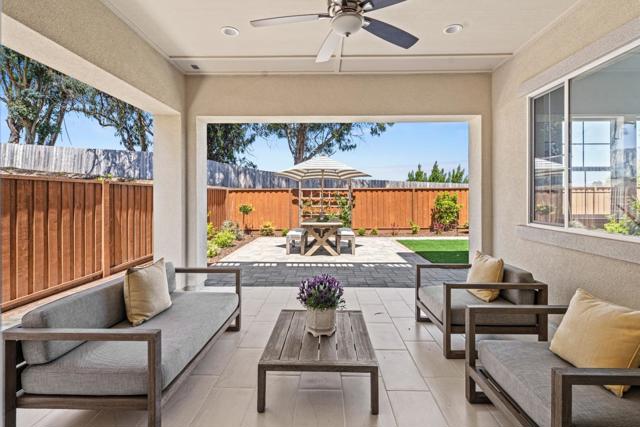 Image 17 of 42 For 465 Russell Way
