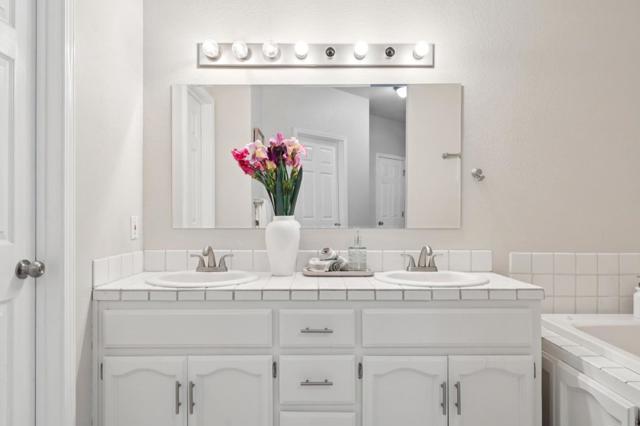 1333 Downieville Drive, El Dorado Hills CA: https://media.crmls.org/mediaz/160db7b9-ddd6-41c5-b9a6-8f6774793e1b.jpg