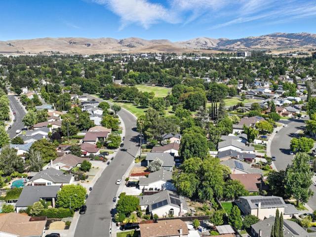 5241 Felicia Avenue, Livermore CA: https://media.crmls.org/mediaz/160dc5c5-f49b-4889-8b9e-34dda05f814a.jpg