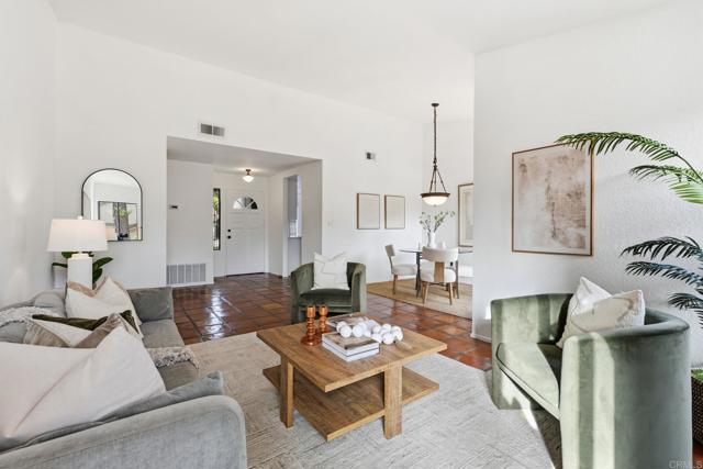 Detail Gallery Image 7 of 50 For 3694 Fallon Cir, San Diego,  CA 92130 - 2 Beds | 2 Baths