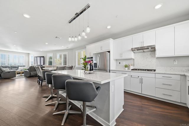 Detail Gallery Image 29 of 72 For 2056 Callisto Terrace, Chula Vista,  CA 91915 - 3 Beds | 3/1 Baths