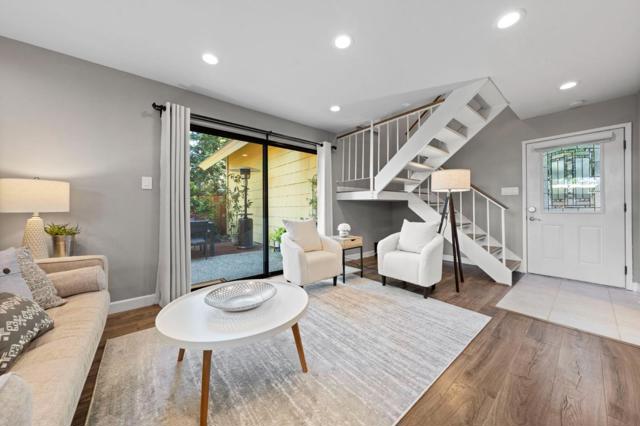 2518 W Middlefield Road, Mountain View CA: https://media.crmls.org/mediaz/161068f5-0e07-4d76-90f1-0c89277534ce.jpg