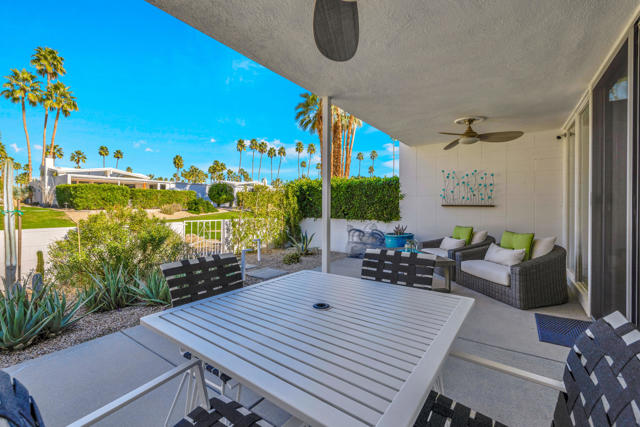 246 E Avenida Granada, Palm Springs, CA 92264