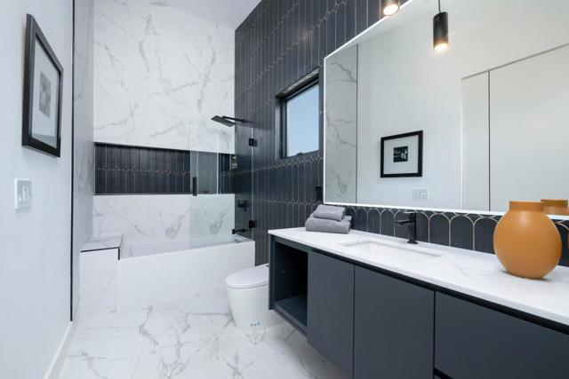 3964 Jefferson Avenue, Redwood City CA: https://media.crmls.org/mediaz/161132dc-bfd0-44af-b45a-aa7f57d96c0a.jpg