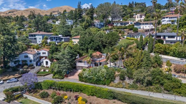 10981 Edgemont Drive, San Jose CA: https://media.crmls.org/mediaz/16116dac-4662-4acc-a105-f2e46118db9f.jpg
