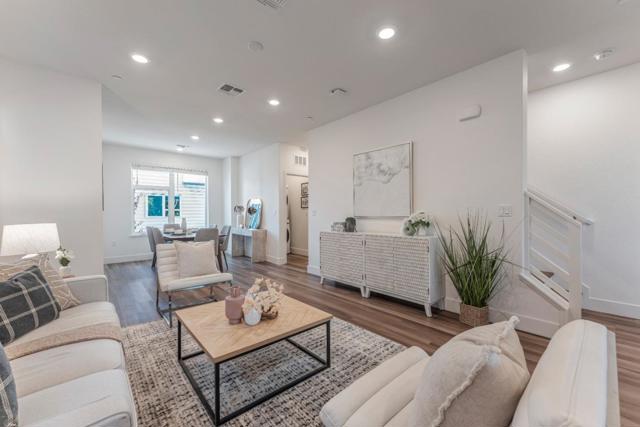 Image 7 of 34 For 975 41st Street 135